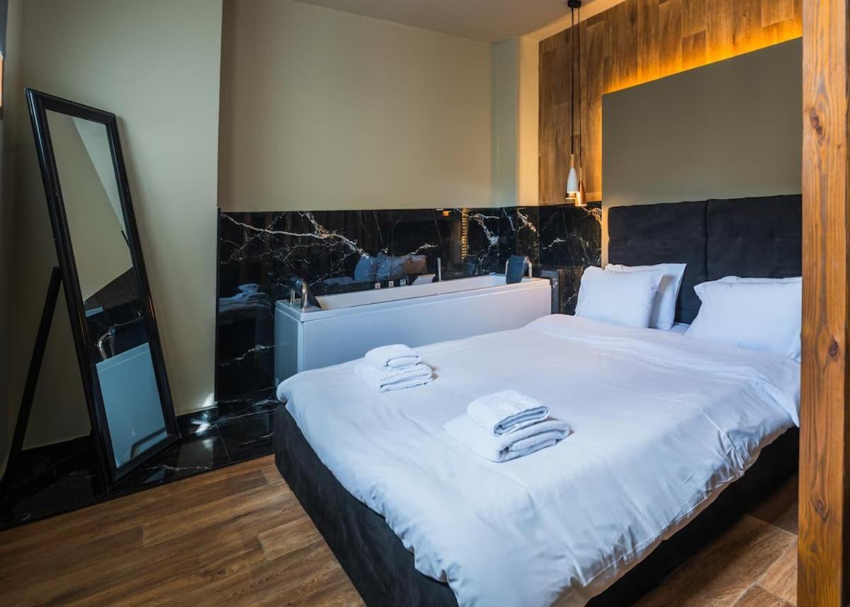 아테네 Noho Boutique , Premium Living Dikeou 8 아파트 외부 사진